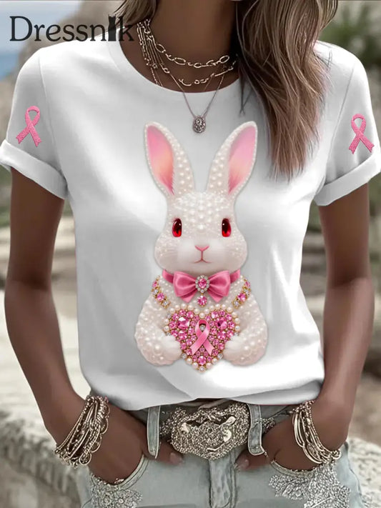 Retro Brustkrebs Perlen Schmuck mit niedlichem Kaninchen druck bequemes kurzärmliges T Shirt aus Baumwolle Weiß / S