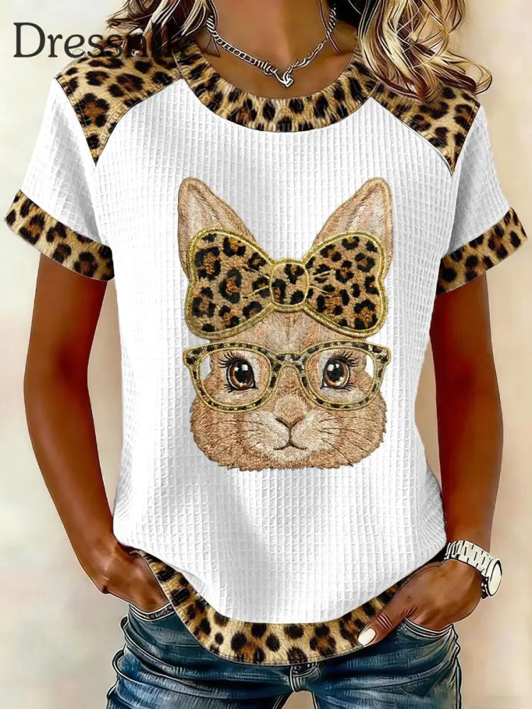 Frauen Kaninchen Kunstdruck Casual T-Shirt Weiß / S