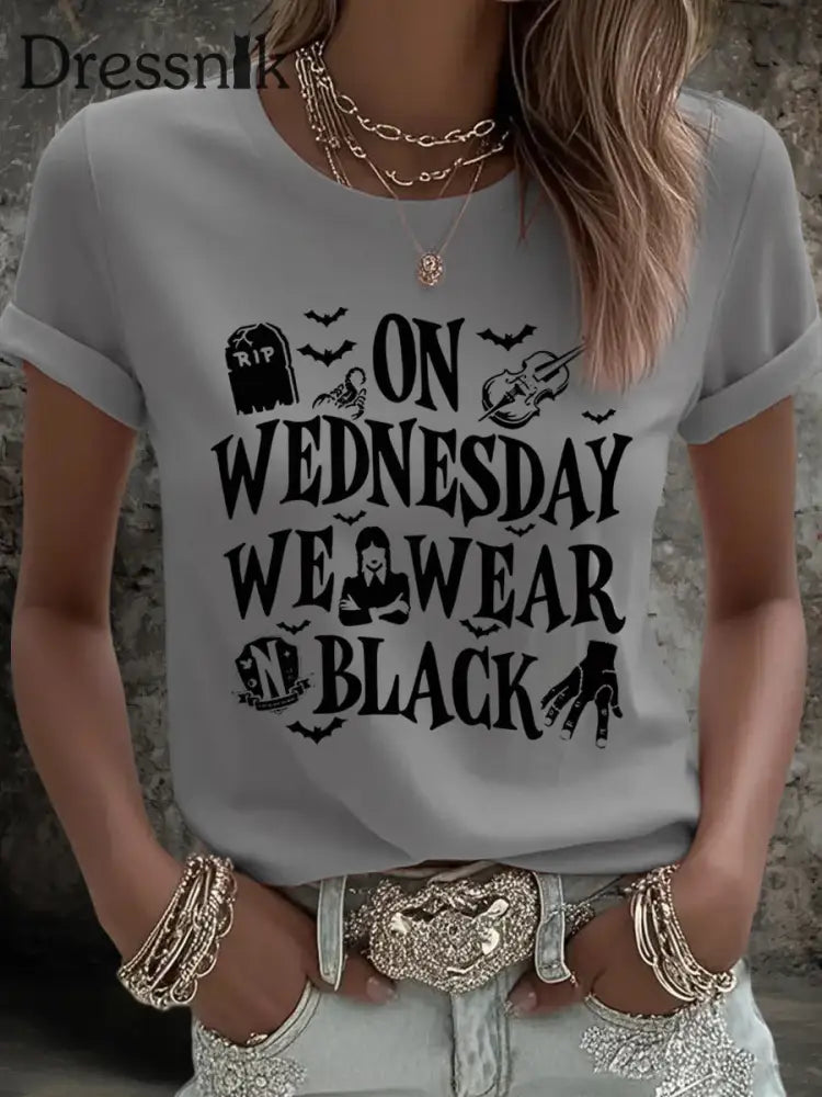 Frauen mittwochs tragen wir Schwarz Halloween Horror Party Casual T-Shirt Hellgrau / S