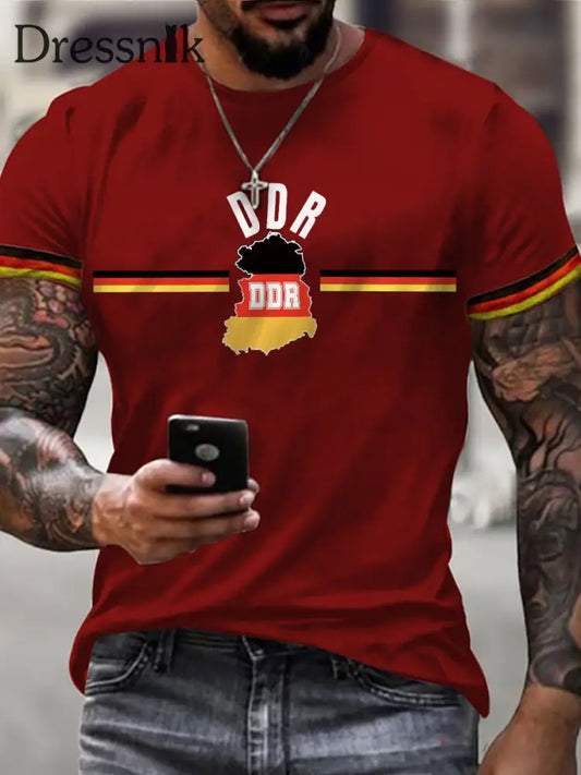 Herren-DDR-T-Shirt mit stolzen kurzen Ärmeln Rot / S