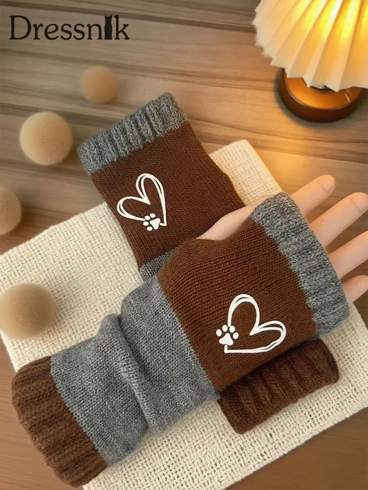 Herzförmige Fußabdruck handschuhe für Frauen Kaffee / EINS