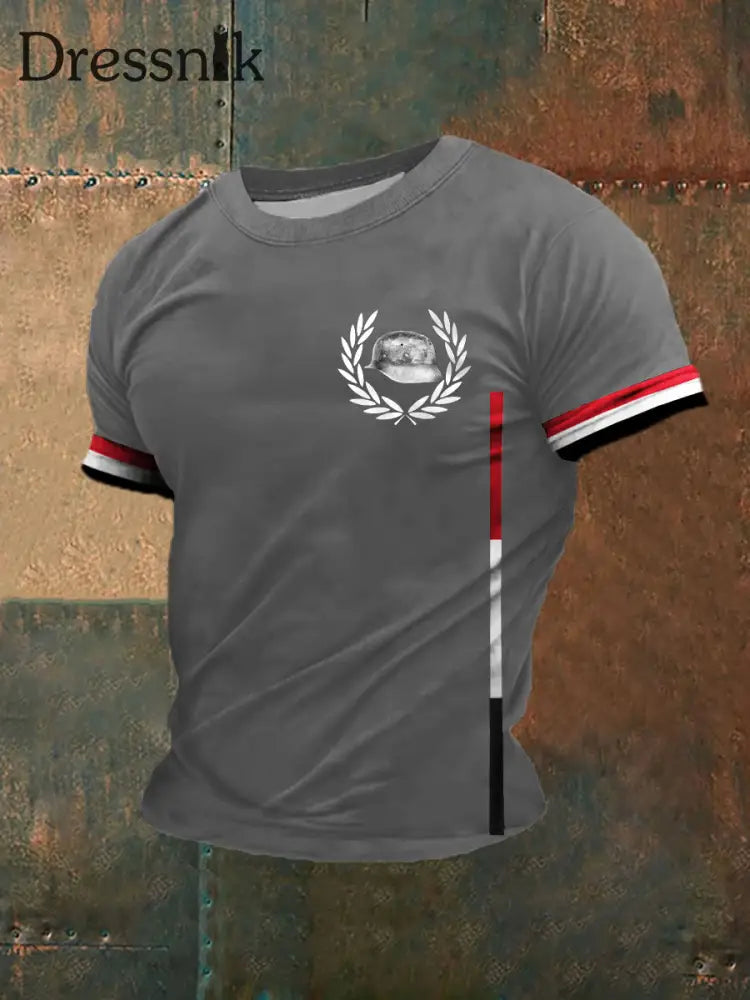 Männer Der Stahlhelm bedrucktes Kurzarm-T-Shirt Hellgrau / S