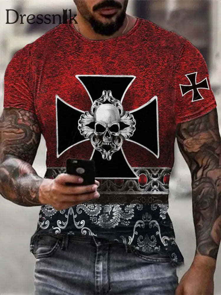 Männer Eisernes Kreuz Schädel bedrucktes T-Shirt als bild / S
