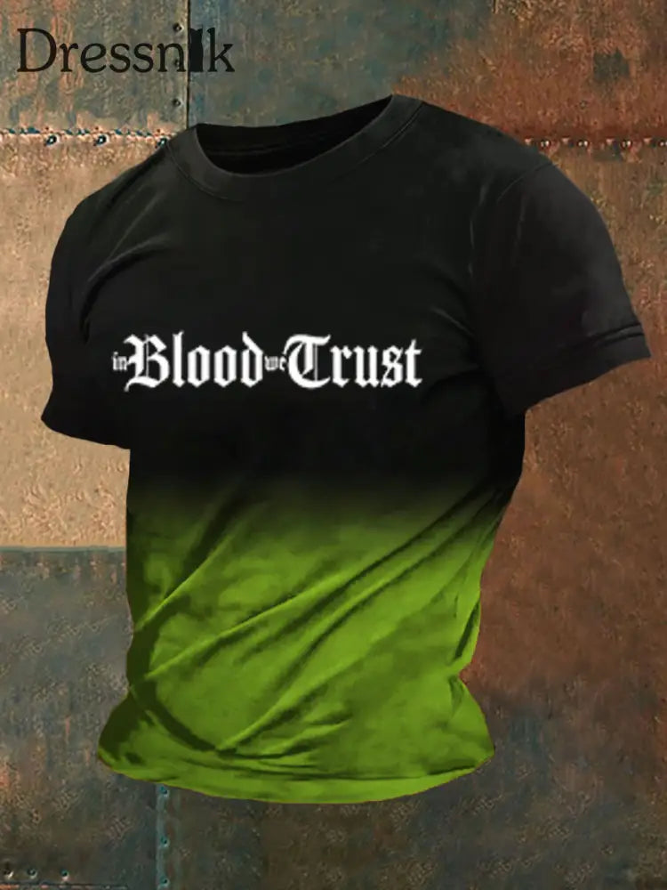 Männer im Blut vertrauen wir Kurzarm T-Shirt Grün / S