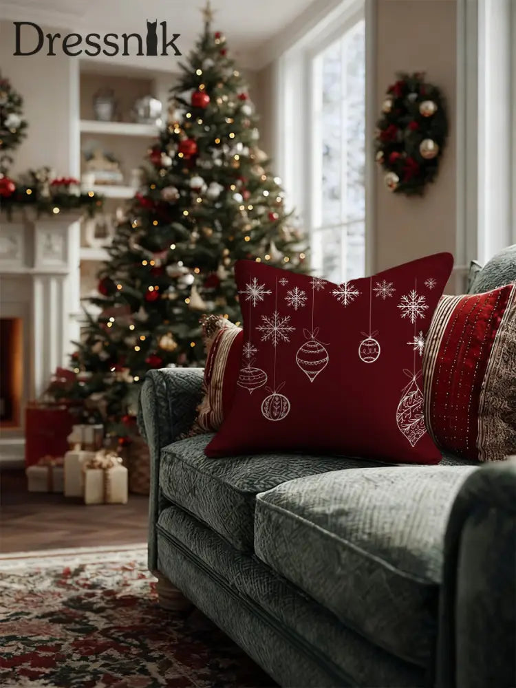 Roter Weihnachts schmuck & Schneeflocke Kissen mehrfarbig