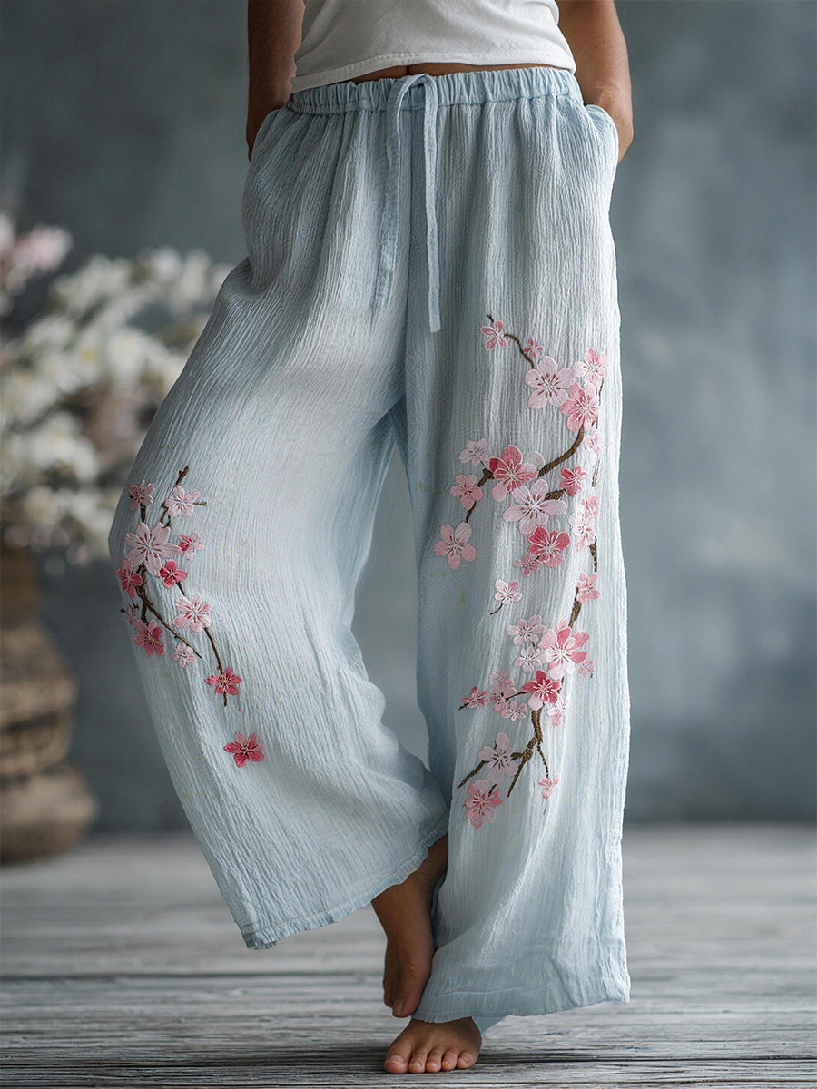 Damenhose aus Leinenmix mit floraler Stickerei