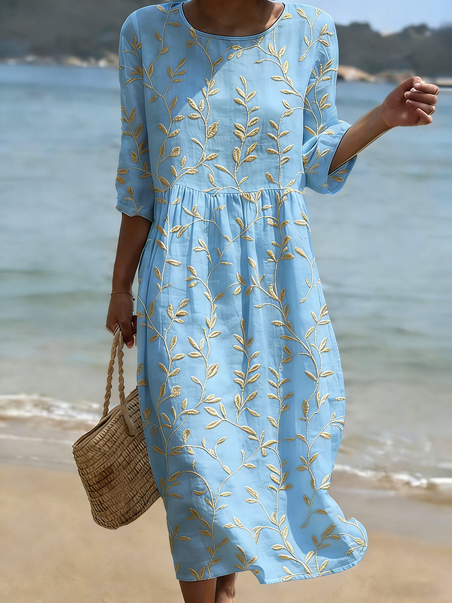 Damenkleid aus Leinenmischgewebe mit Rundhalsausschnitt und Pflanzen- und Blumenprint, mittellang