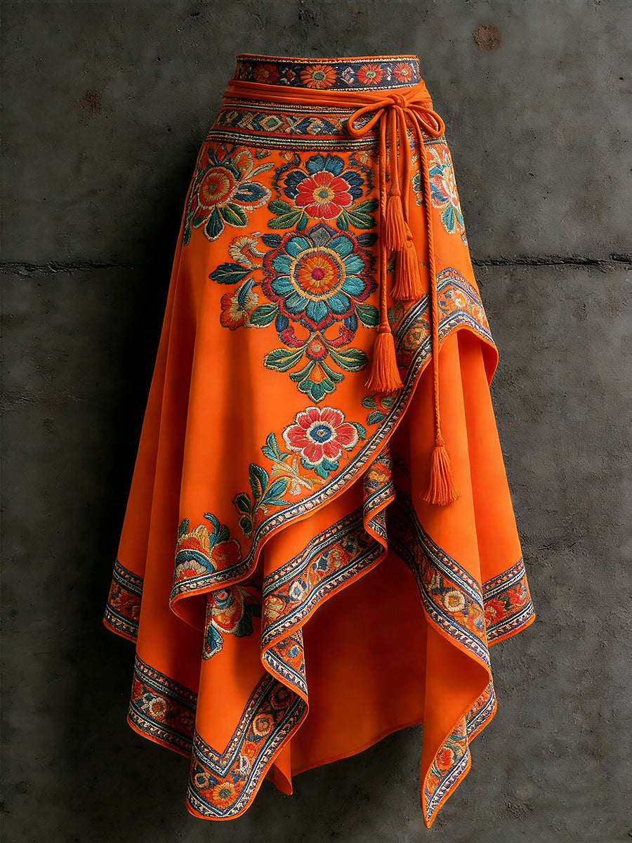 Damenrock im Bohemian-Stil mit kunstvollem Druck und asymmetrischem Schnitt