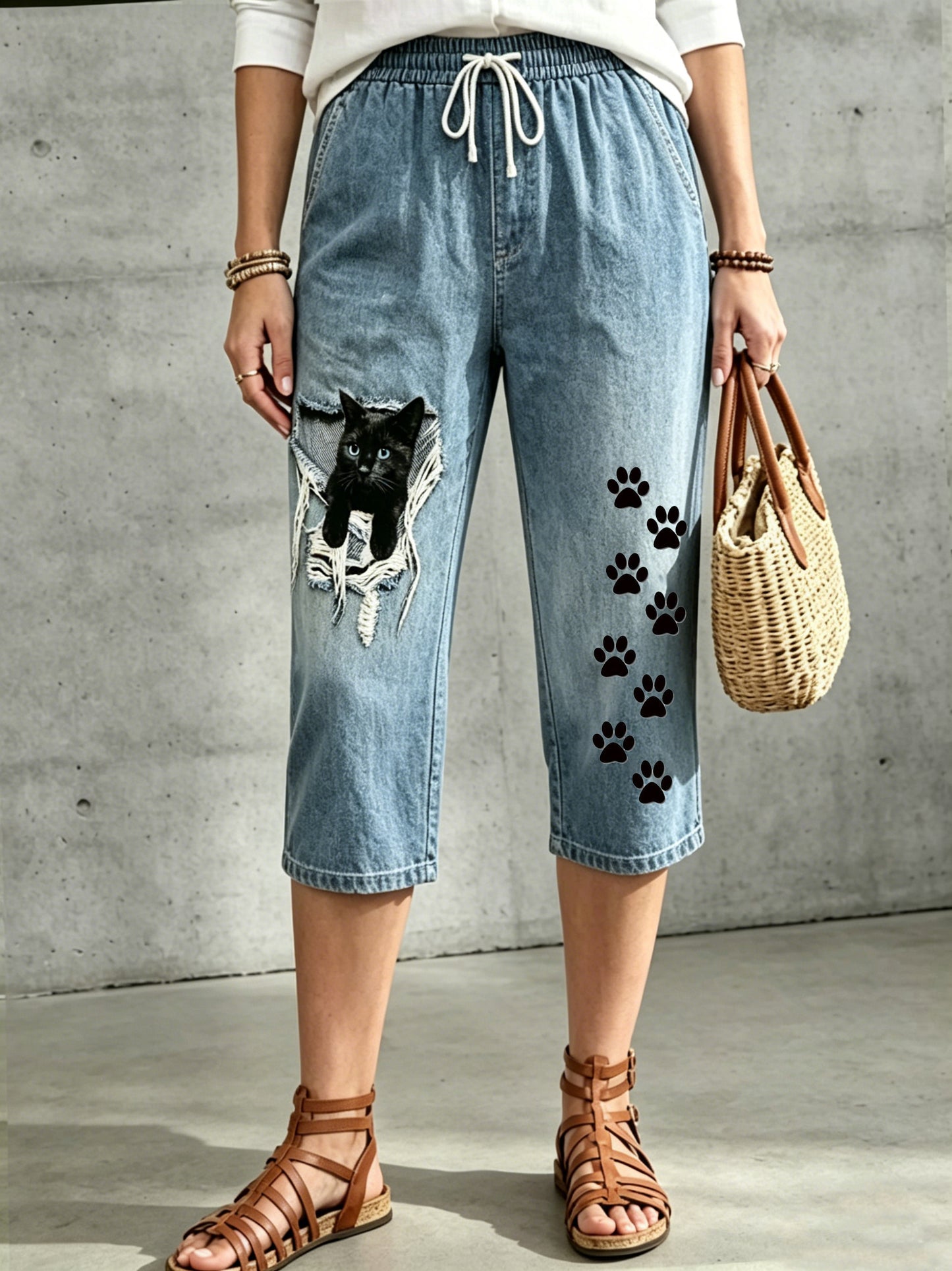 Damen-Hose mit mittlerer Leibhöhe, Blumen- und Tiermotiven sowie Kordelzug