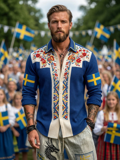 Herren-Retro-Hemd im schwedischen Nationaltag- und Mittsommer-Look mit folkloristischem Blumenmuster, Waffelstruktur und langen Ärmeln