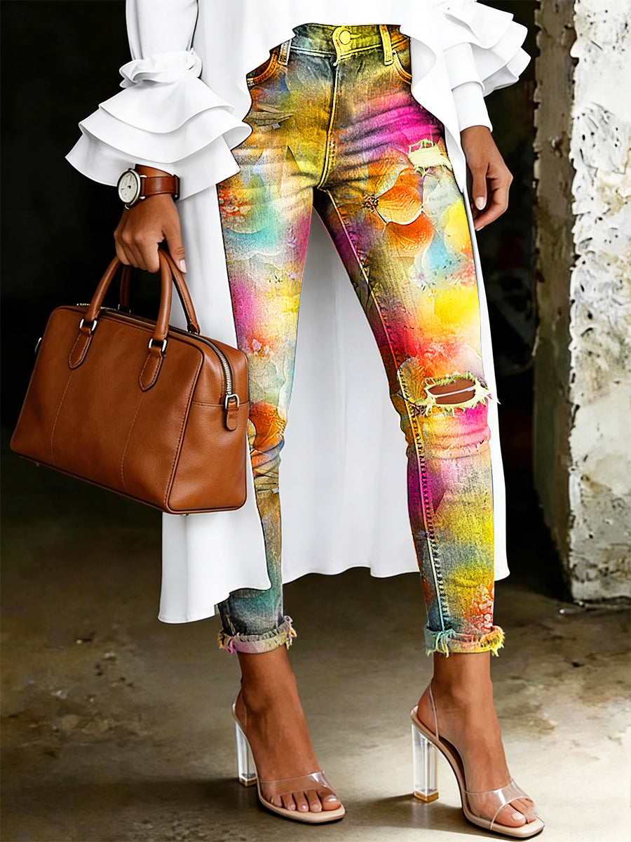 Damenjeans mit kunstvollem Blumenmuster