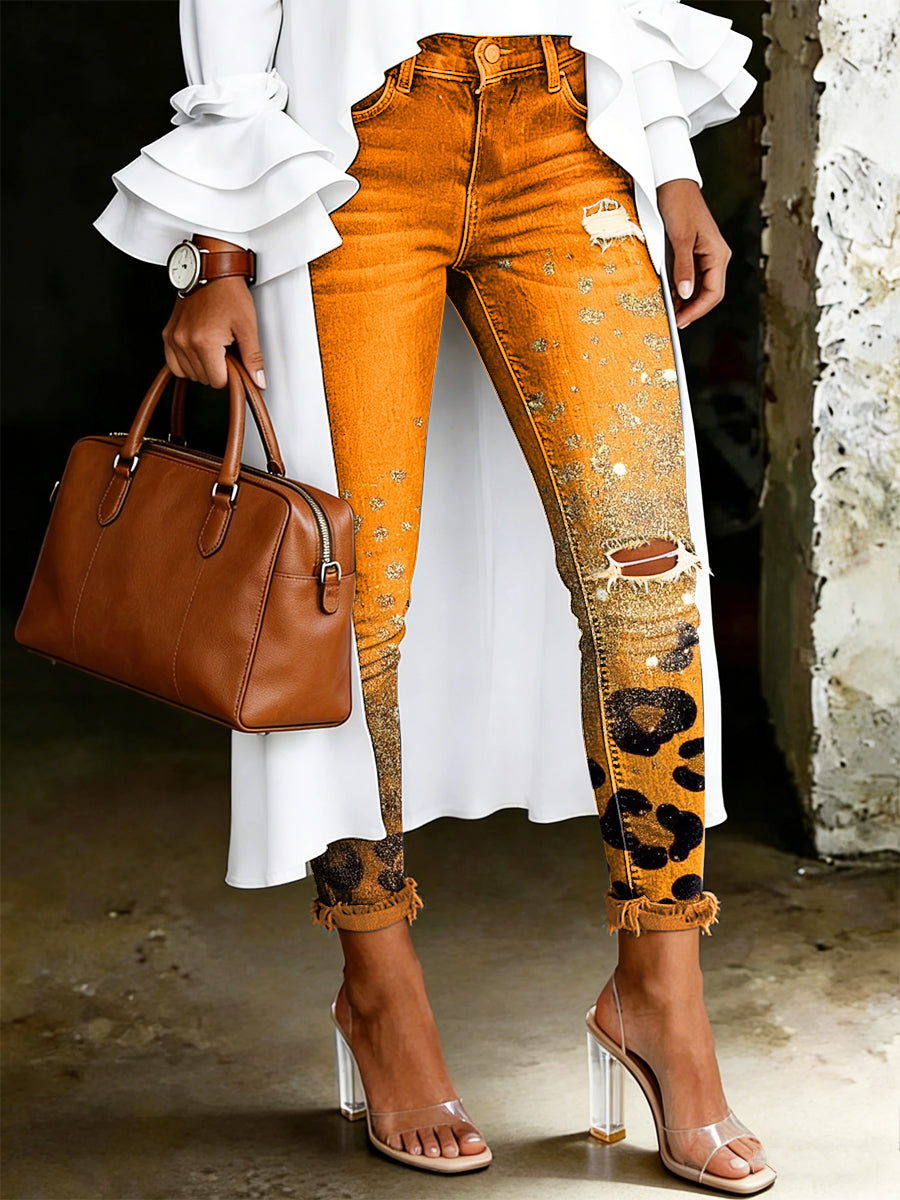 Damenjeans mit kunstvollem Blumenmuster