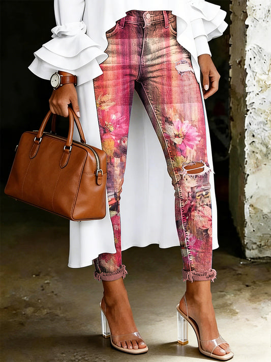 Damenjeans mit kunstvollem Blumenmuster