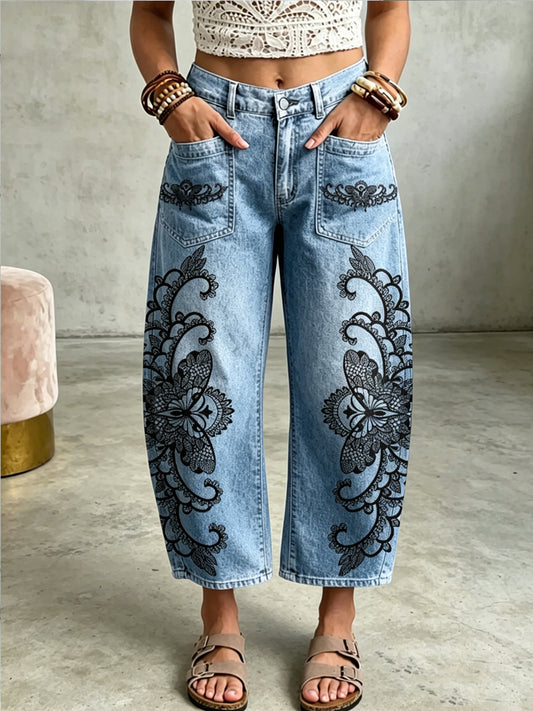 Damenhose mit Tier- und Schmetterlings-Print und Taschen