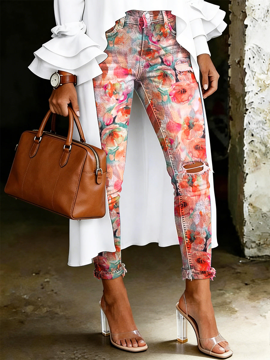 Damenjeans mit kunstvollem Blumenmuster