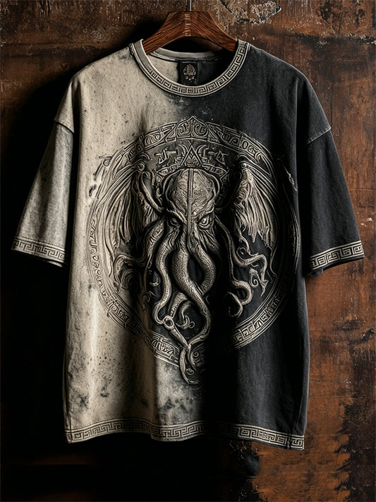Herren-Vintage-T-Shirt mit Cthulhu-Großer-Alter‑Druck, Kontrastverwaschung und kurzen Ärmeln