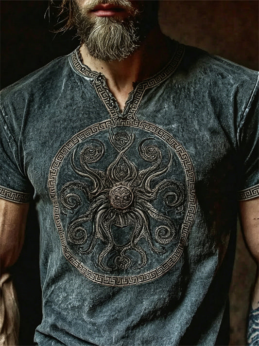 Herren-T-Shirt mit mystischem Kunstmotiv von Cthulhu und Azathoth, Kurzarm