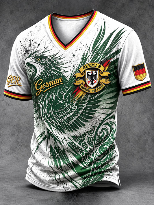Herren-T-Shirt in Weiß mit V-Ausschnitt und deutschem Fußball-Eagle-Print
