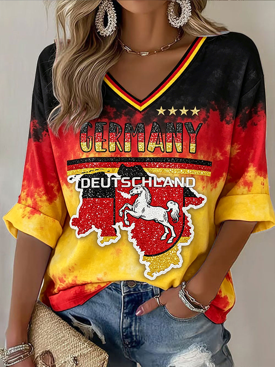 Damen-T-Shirt aus Deutschland, Sachsen, mit Farbverlauf-Print und V-Ausschnitt, lässig geschnitten