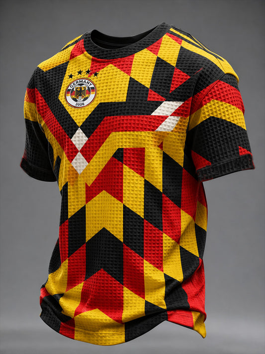 Herren-T-Shirt mit Waffelstruktur und kurzen Ärmeln im deutschen Fußballstil
