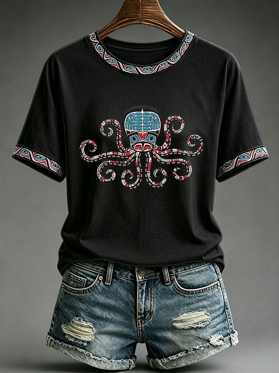 Lässiges T-Shirt für Frauen mit indigenem Totem-Print