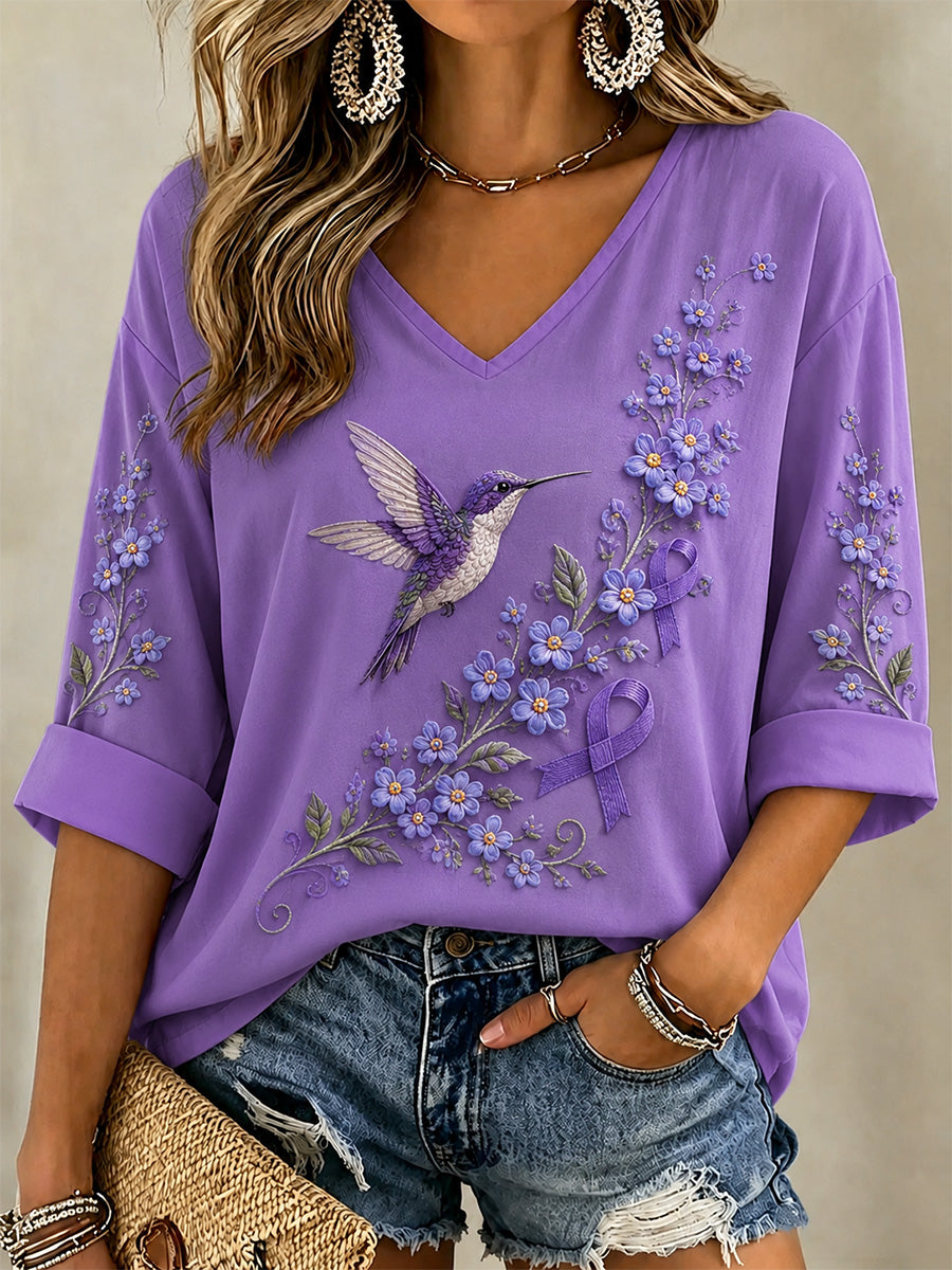 Damen-T-Shirt mit violetter Blumen- und Kolibri-Print-Aufschrift zur Sensibilisierung für Alzheimer, V-Ausschnitt