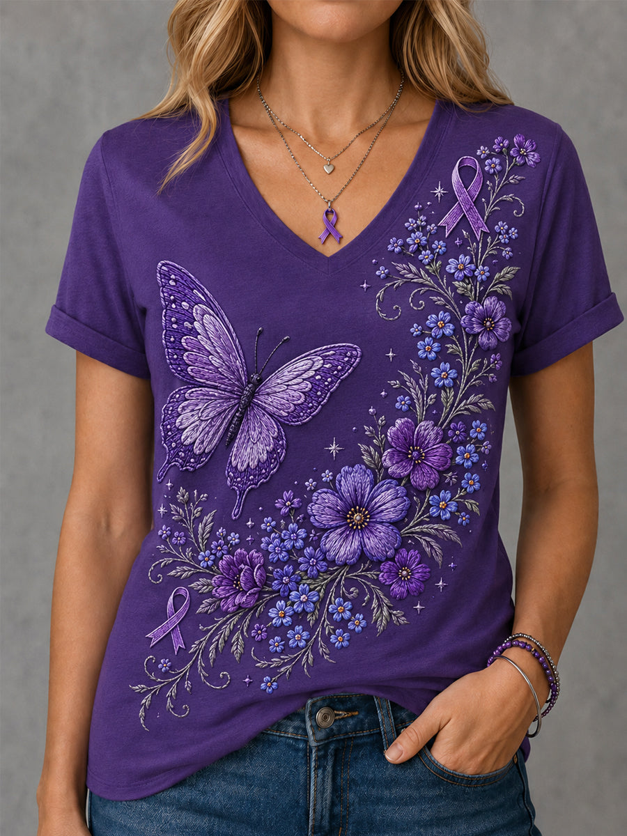 Damen-T-Shirt in Lila mit Blumen- und Schmetterlingsmuster zur Sensibilisierung für Alzheimer, V-Ausschnitt
