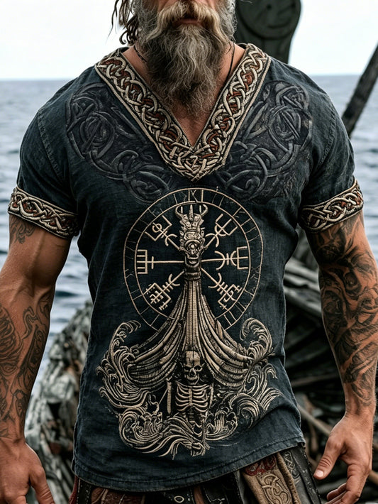 Herren-T-Shirt aus Baumwolle und Leinen mit aufgedrucktem Retro-Motiv eines Wikinger-Piraten-Schädels