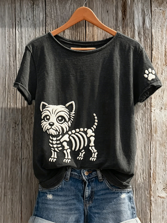 Damen-T-Shirt mit niedlichem Skelett- und Yorkshire‑Terrier‑Motiv sowie Pfotenabdrücken, kurzärmelig