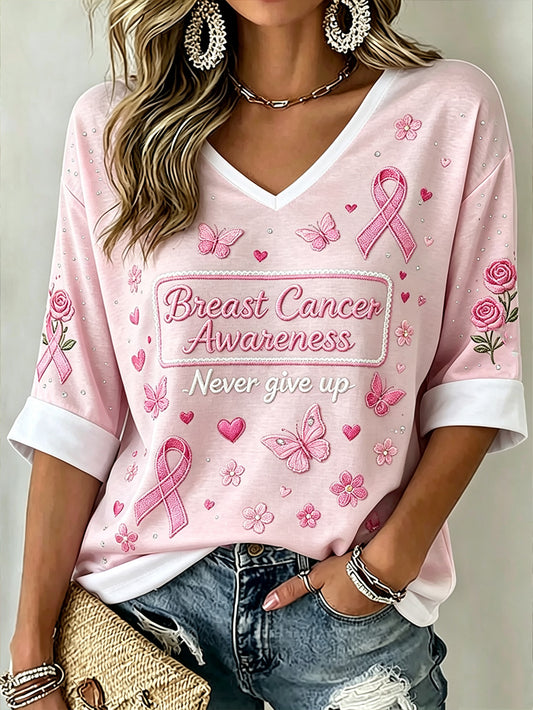 Damen-T-Shirt zum Brustkrebsbewusstsein mit Hauptmuster, mittellangen Ärmeln und V-Ausschnitt