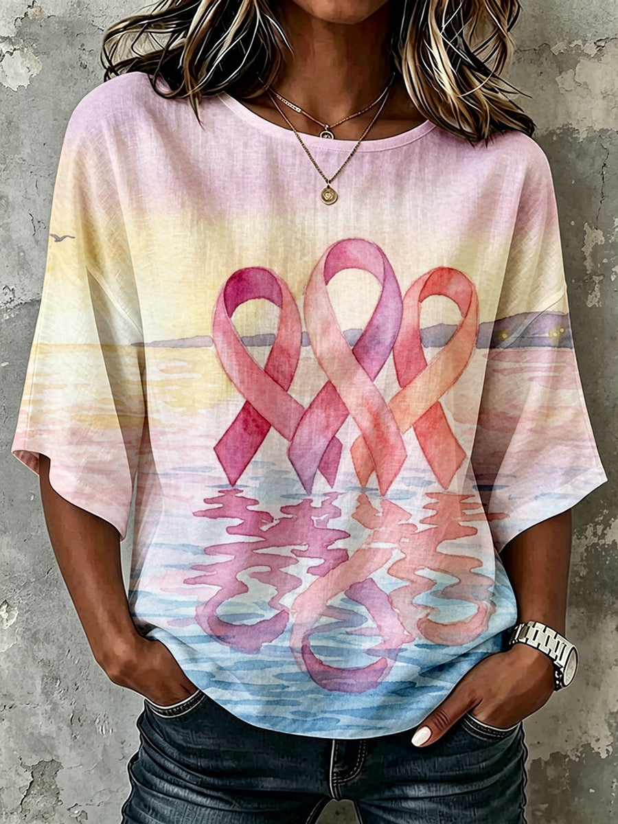 Elegantes Aquarell-Artprint-T-Shirt für Damen mit rosa Aufklärungsband, Leinenoptik und mittellangen Ärmeln