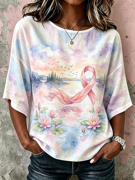 Damen-T-Shirt aus Leinen mit klassischem Aquarell‑Kunstdruck zum Thema Rosa Schleife und Mitgefühl, mit Mittelarmärmeln