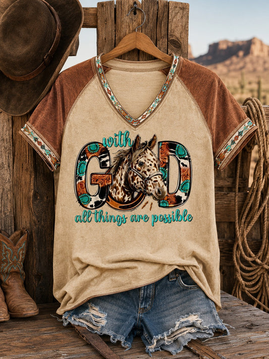 Damen-T-Shirt mit V-Ausschnitt und schulterfreiem Design, westlicher Stil, mit dem Aufdruck „With God All Things Are Possible“ – ein Symbol des Glaubens