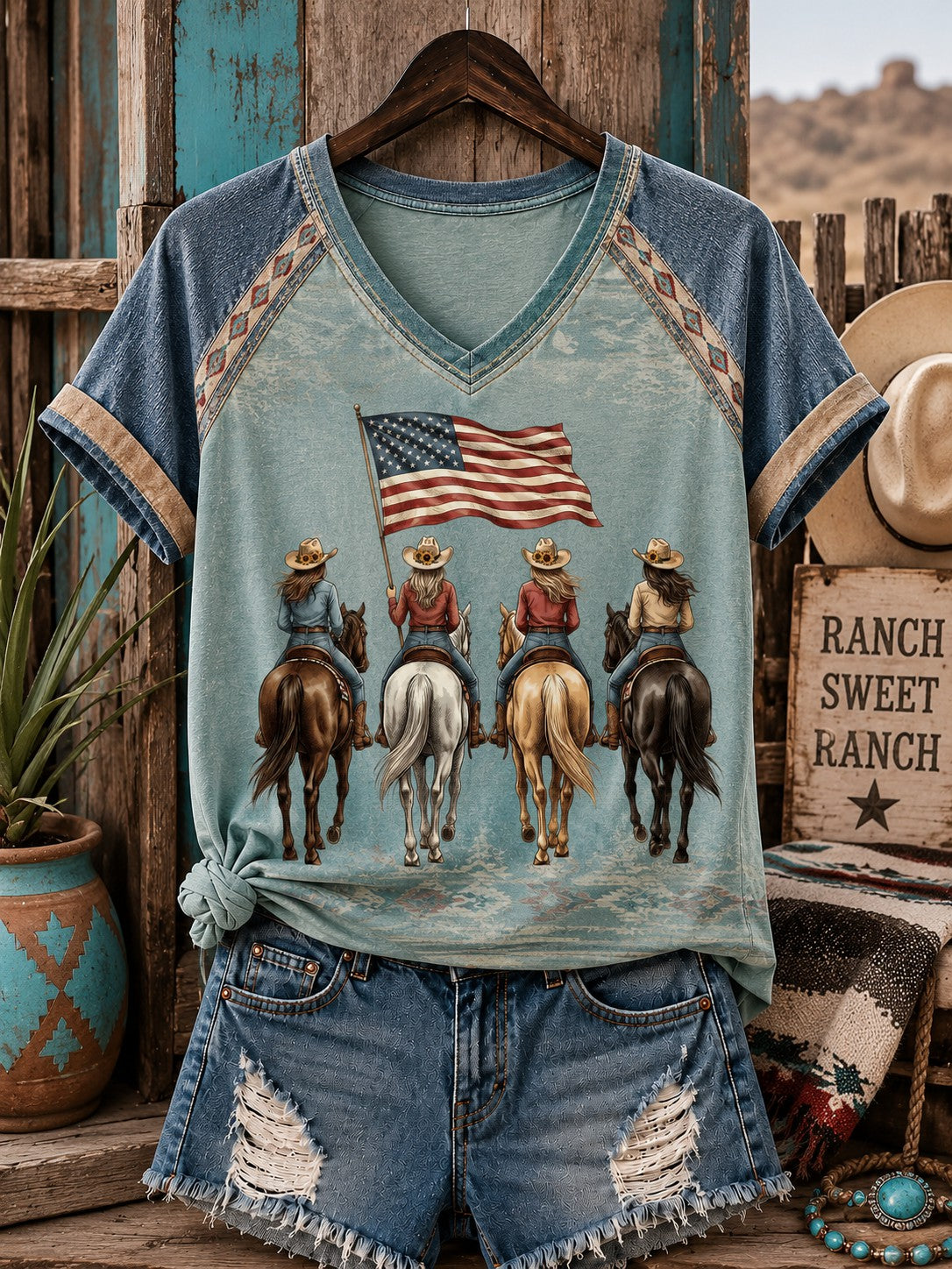 Damen-Reit-T-Shirt mit V-Ausschnitt und Schulterfrei-Print