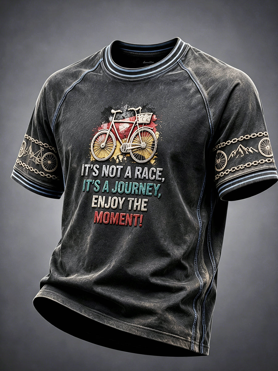 Dunkelgraues, lässiges Herren-T-Shirt mit deutschem Radfahrmotiv
