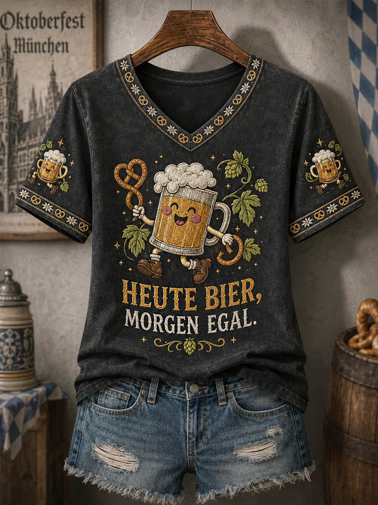 Oktoberfest der Frauen: Prost! Bedrucktes Freizeit-T-Shirt mit V-Ausschnitt