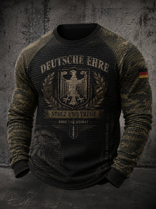 Herren-T-Shirt mit militärischem Camouflage-Print, Waffelstrick, Raglanärmeln und langem Arm