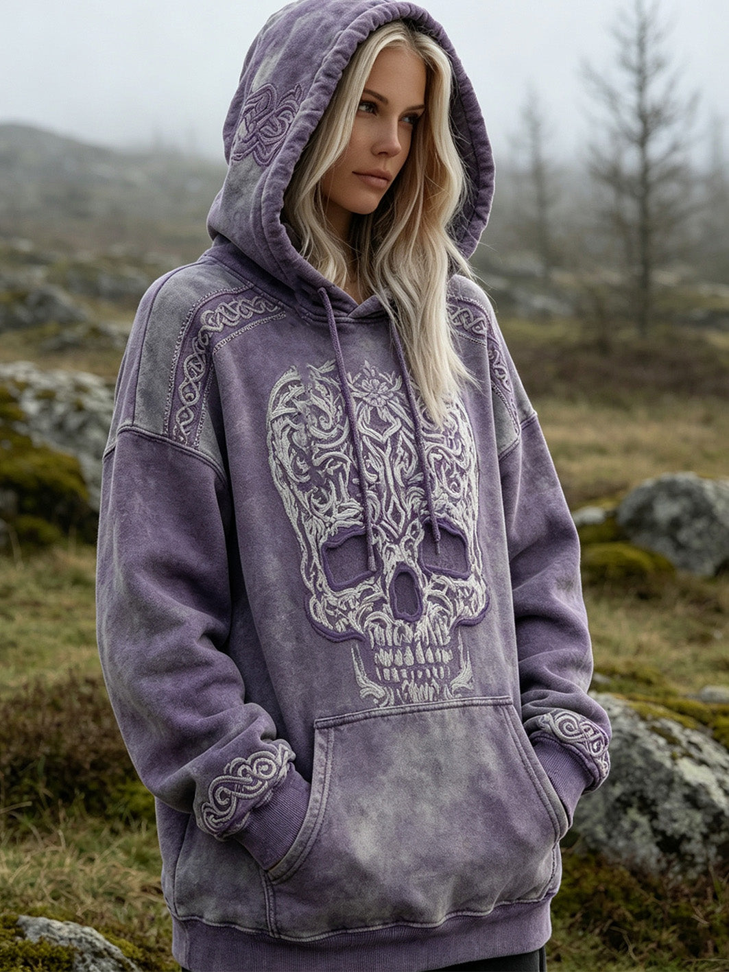 Damen-Kapuzenpullover im Retro-Viking-Style mit Totenkopf-Muster, lässig gewaschen