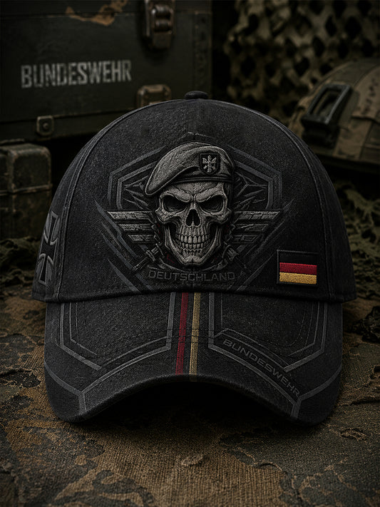 Herrenhut im Vintage-Stil mit militärinspiriertem Muster