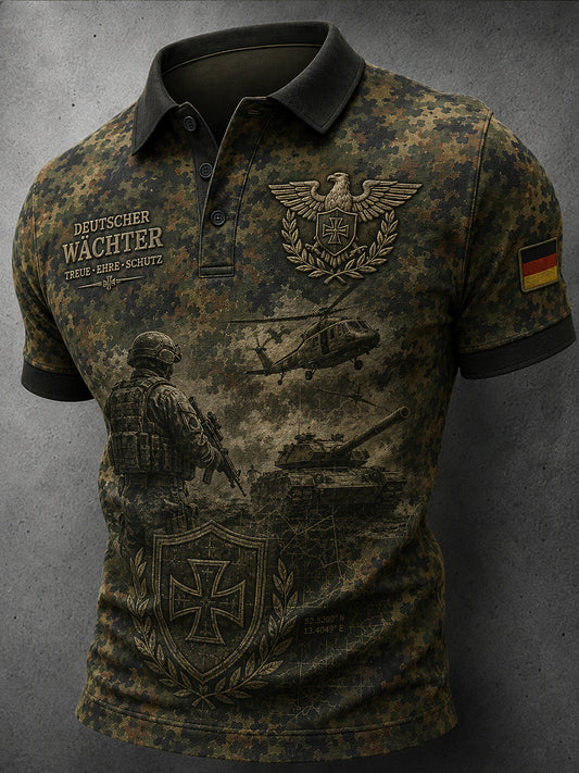 Herren-Poloshirt mit kurzen Ärmeln und militärischem Gedenkdruck