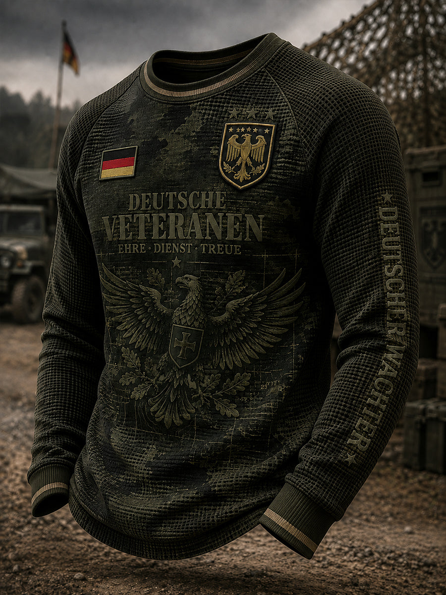 Herren-Top aus Waffelstrick mit Raglanärmeln und militärinspiriertem Grafikdruck