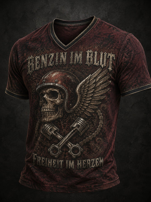 Herren-T-Shirt mit Aufdruck „BENZIN IM BLUT FREIHEIT IM HERZEN“ und V-Ausschnitt