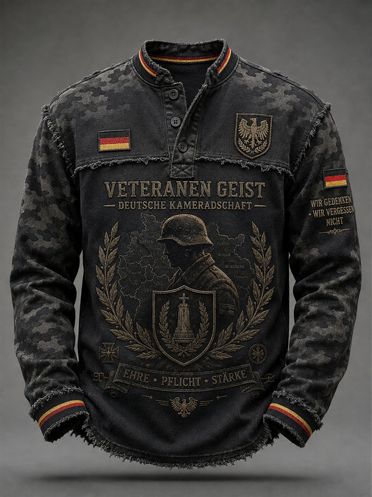 Herren-Top mit Tarnmuster und langen Ärmeln zum Gedenken an die Veteranen