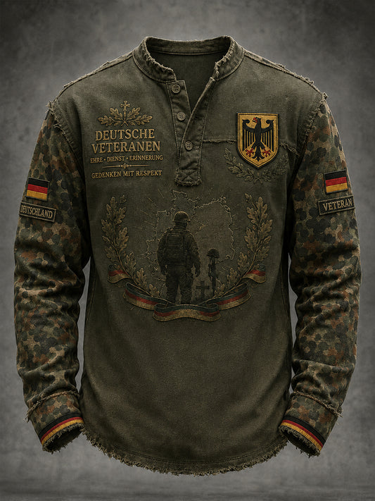 Herren-Top in Vintage-Stil mit Camouflage-Print und langen Ärmeln, im Veteranen-Design