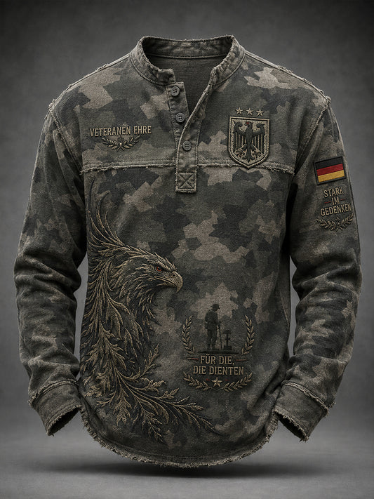 Herren-Top in Vintage-Stil mit Militär-Camouflage-Print und langen Ärmeln