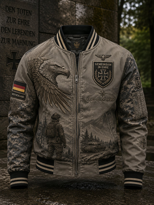 Herrenjacke mit tarnfarbenem Camouflage-Print im Veteranenstil
