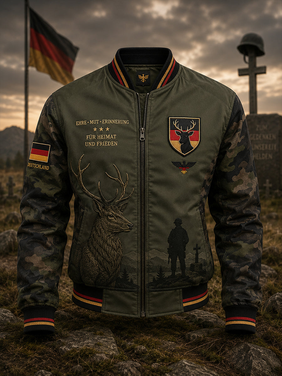 Herrenjacke mit tarnfarbenem Camouflage-Print im Veteranenstil