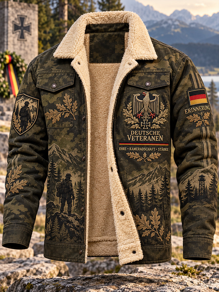 Herrenjacke mit Fleece-Innenfutter und Grafikdruck zum Veteranengedenken
